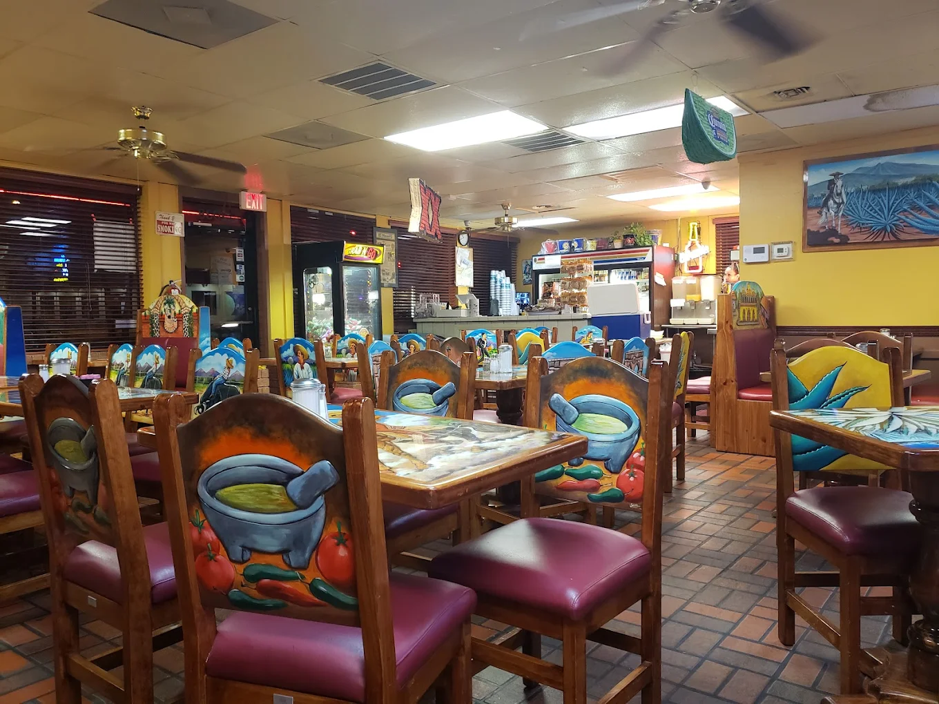 Restaurant interior 13